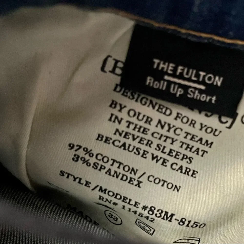 NWT Blank NYC The Fulton Roll Up Short size 33